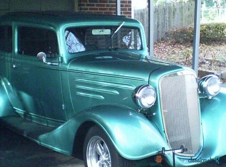 1934' Chevrolet Sedan photo #2