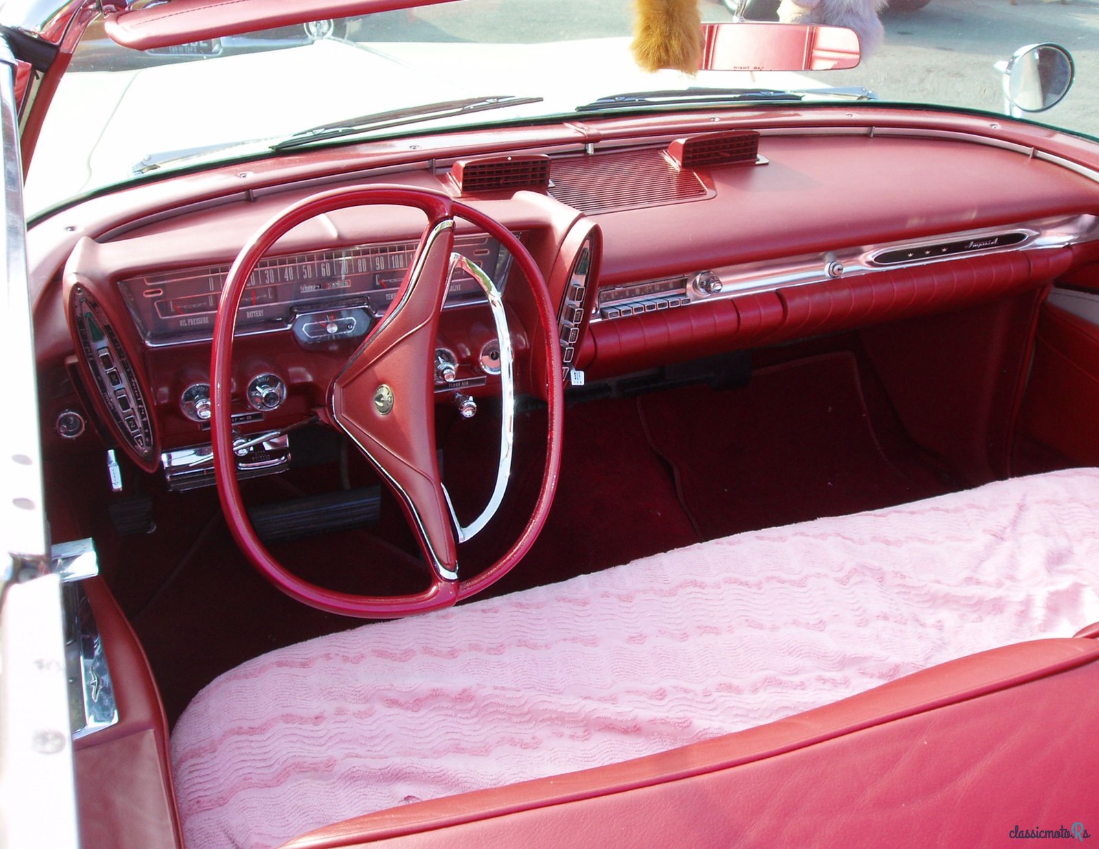 1963' Chrysler Imperial photo #4