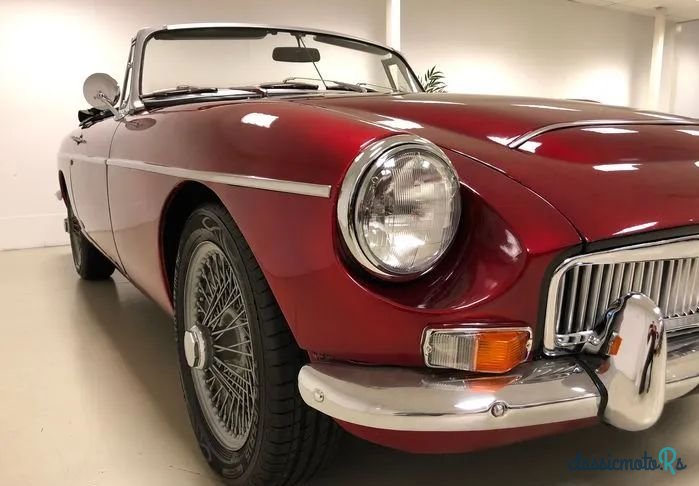 1969' MG MGC photo #5