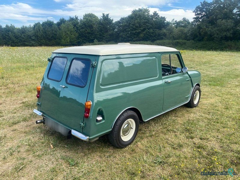 1971' Austin Mini Van photo #3