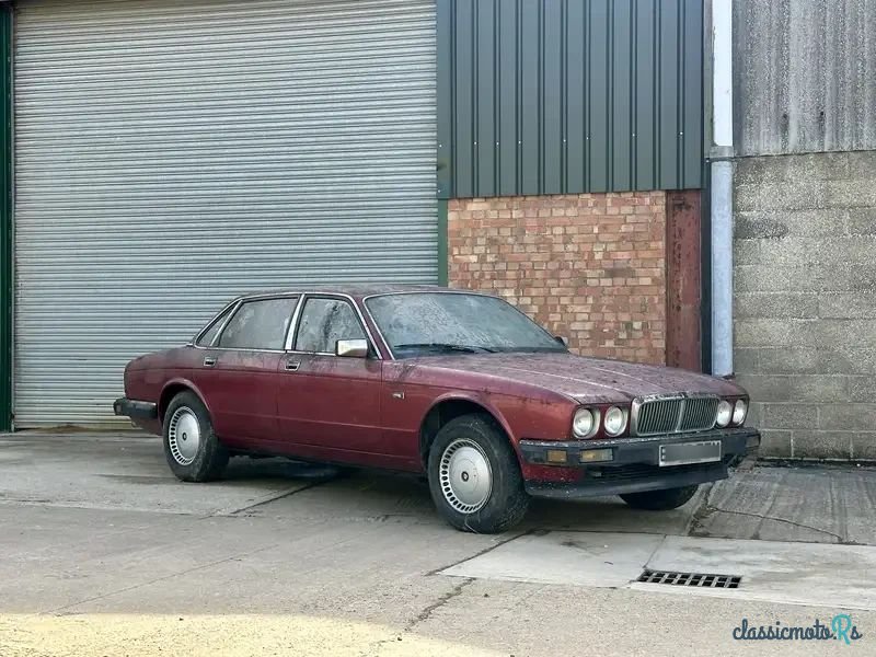 1988' Jaguar XJ photo #1