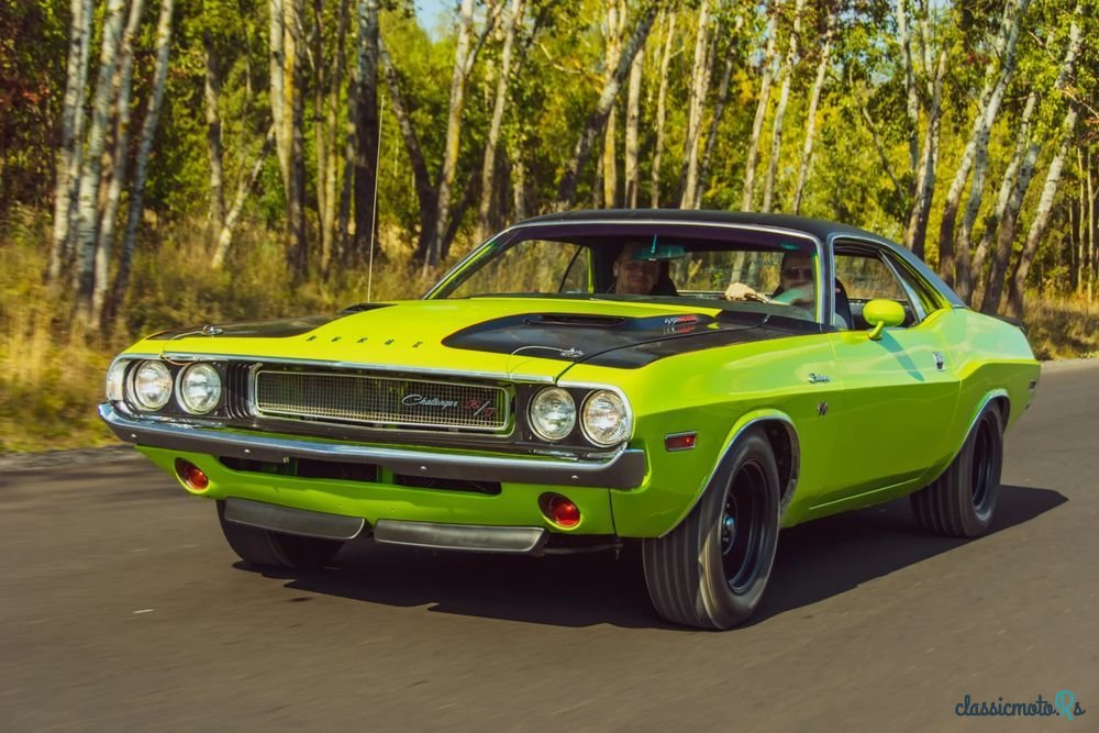 1970' Dodge Challenger photo #1