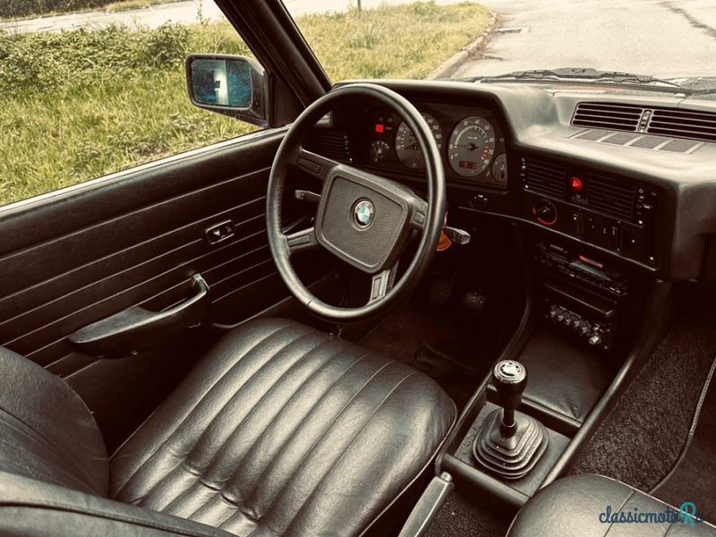 1980' BMW 323 photo #6