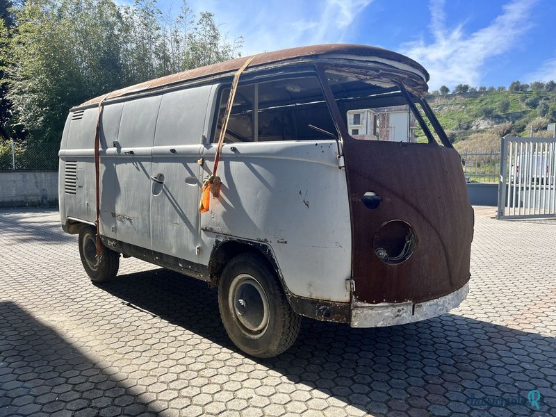 1966' Volkswagen Camper photo #5