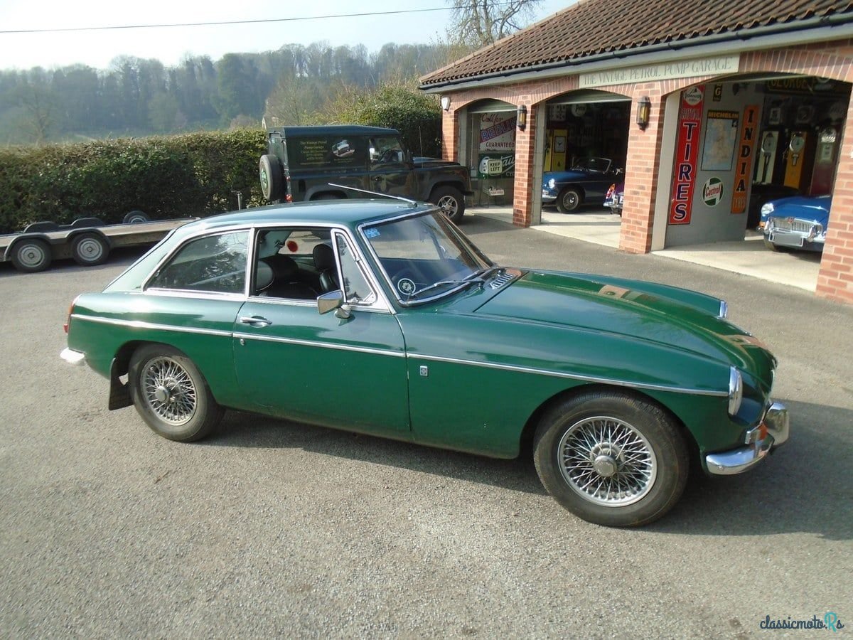 1970' MG MGB photo #5