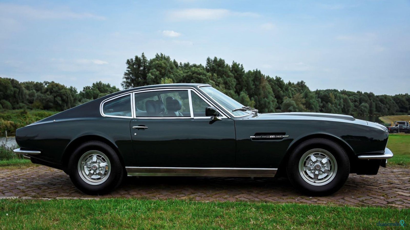 1970' Aston Martin DBS V8 photo #3