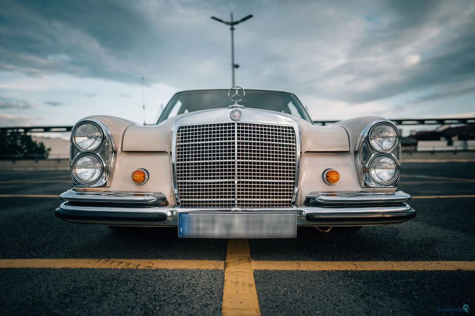 1969' Mercedes-Benz 280 photo #2