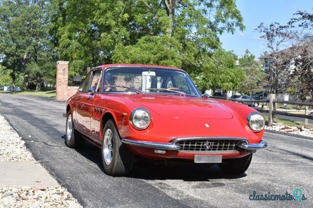 1967' Ferrari 330 photo #3