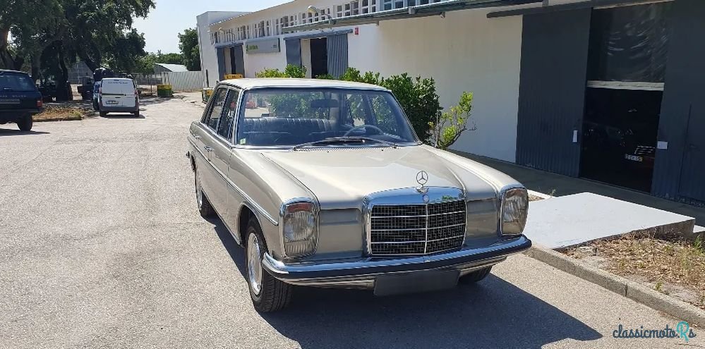 1970' Mercedes-Benz 220 photo #2