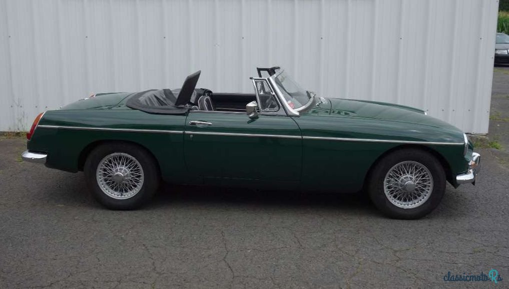 1965' MG MGB photo #2