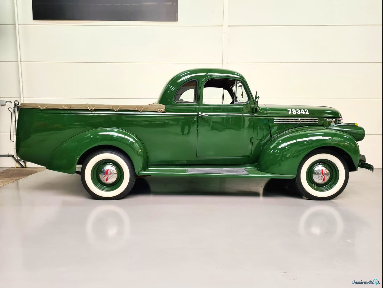 1944' Chevrolet Holden Ute photo #1