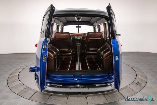 1951' Chevrolet Suburban photo #3