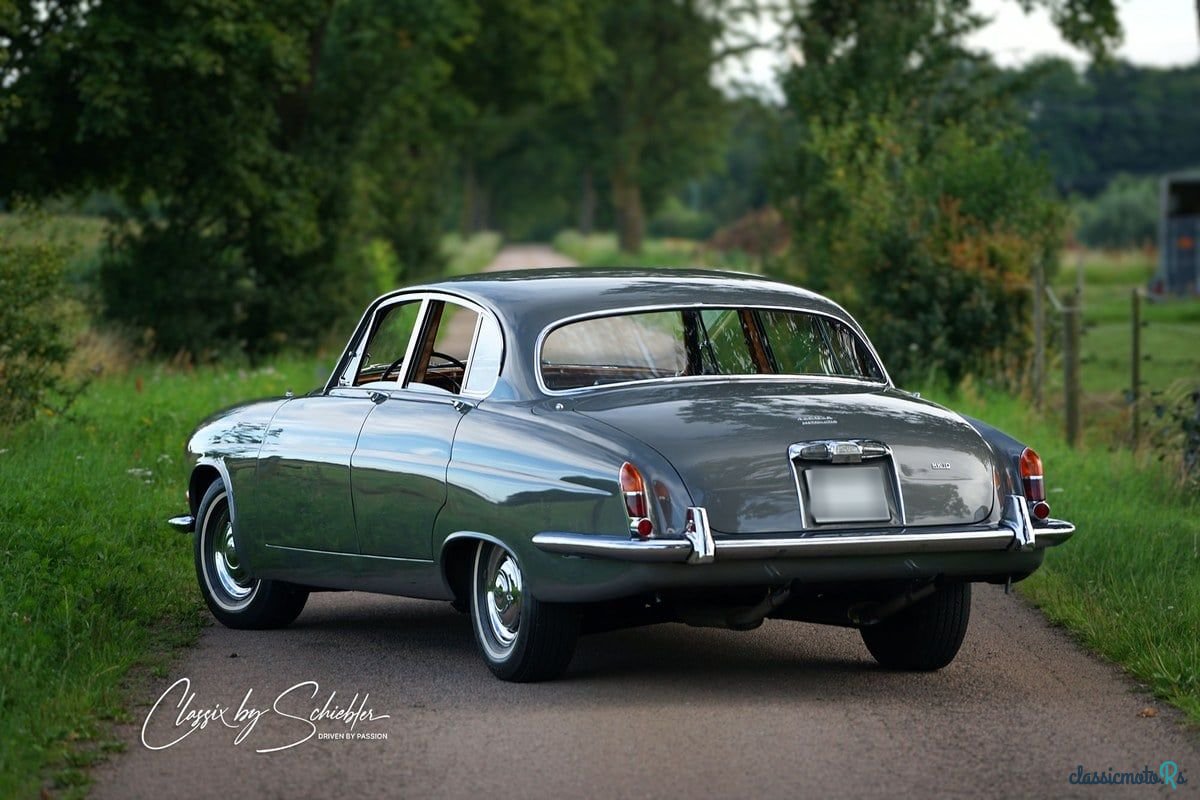 1962' Jaguar Mark X photo #2