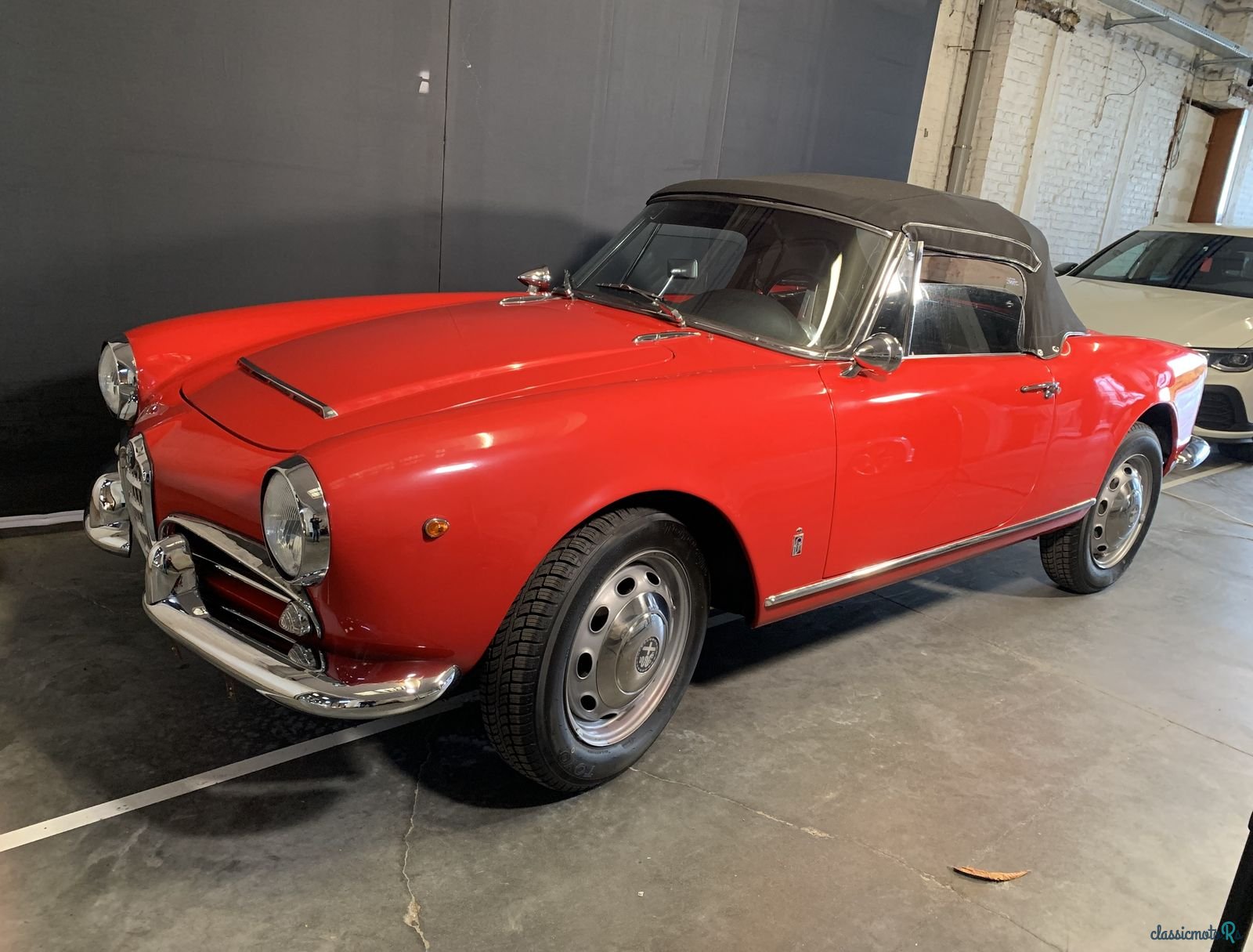 1964' Alfa Romeo Giulia Spider Veloce photo #1