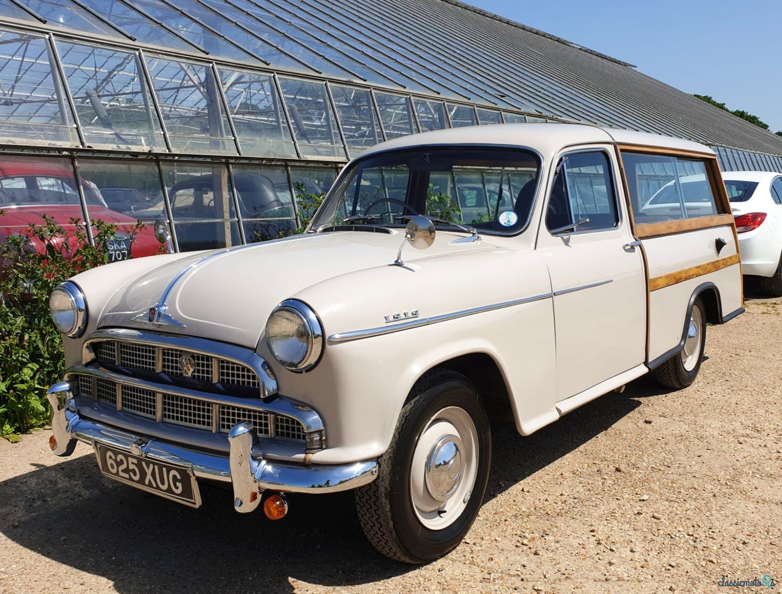 1956' Morris Traveller photo #6