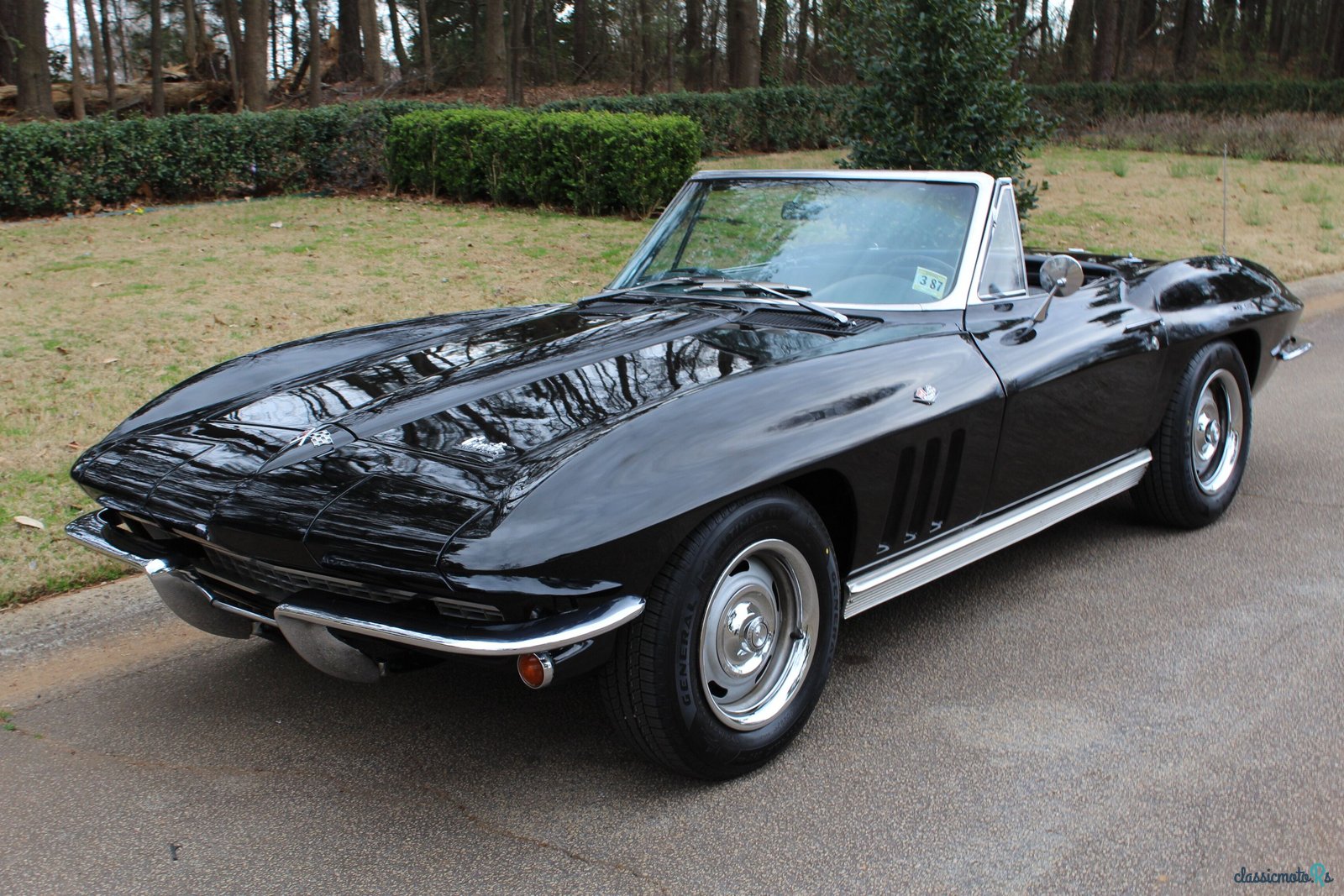 1966' Chevrolet Corvette photo #2