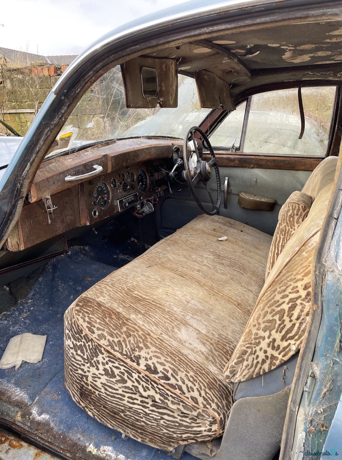 1959' Jaguar Mk9 photo #4