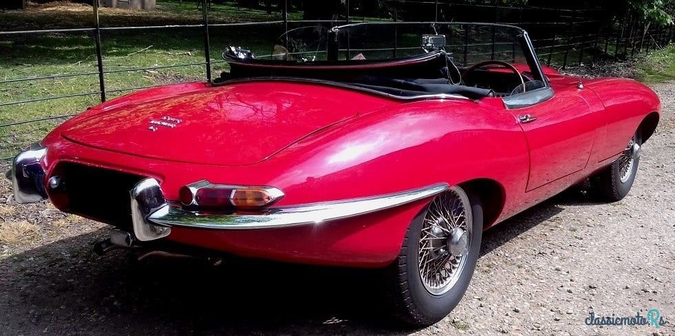 1967' Jaguar E-Type photo #3