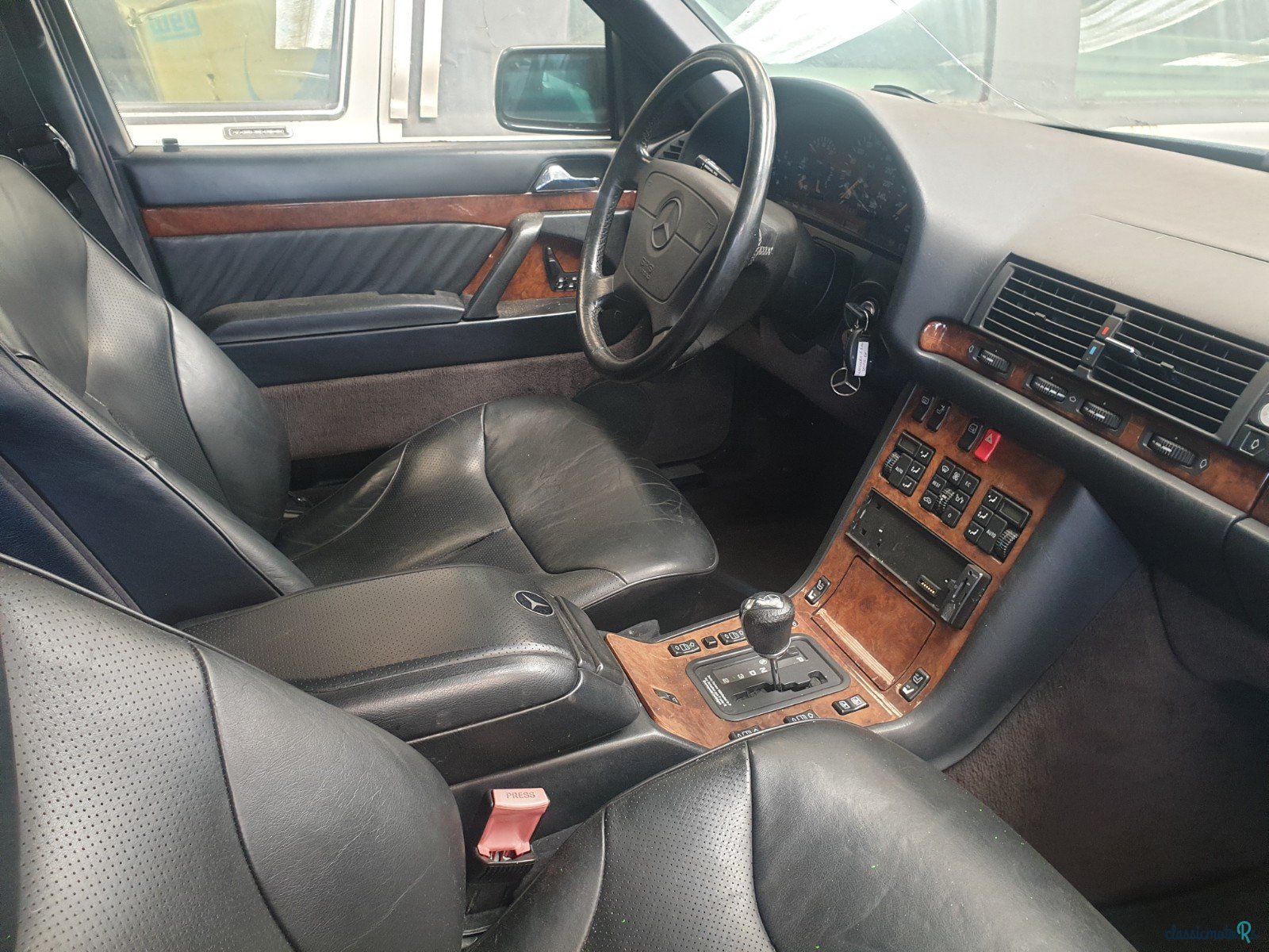 1993' Mercedes-Benz 320 photo #3