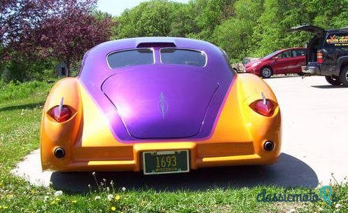 1947' Buick Roadmaster Sedanette photo #2