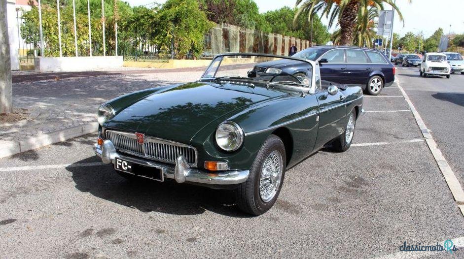 1966' MG MGB photo #1