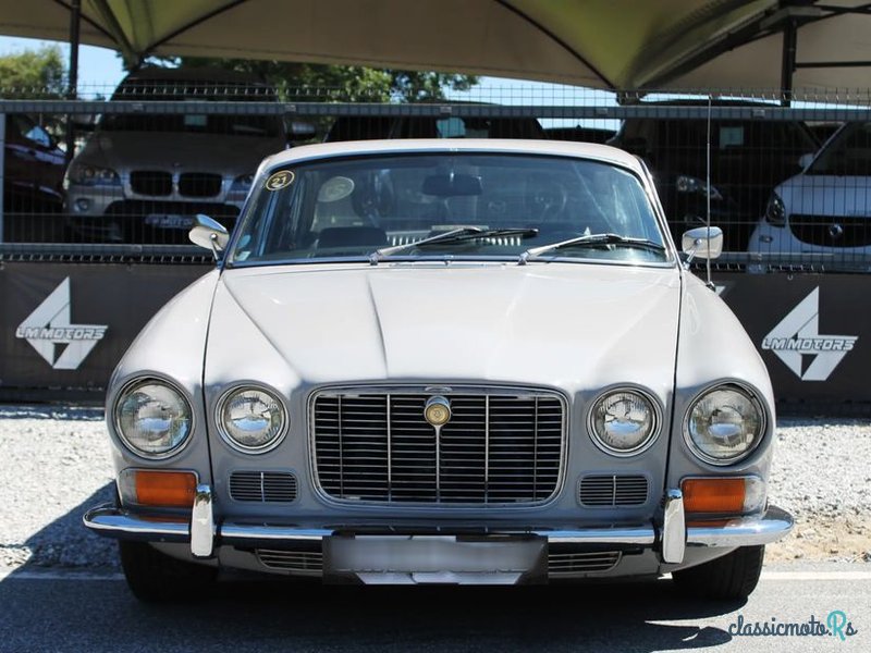 1980' Jaguar XJ photo #2