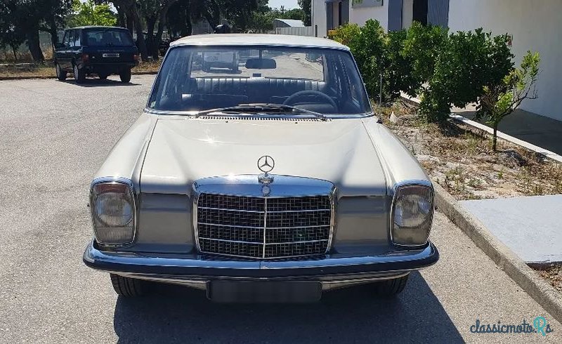 1970' Mercedes-Benz 220 photo #3