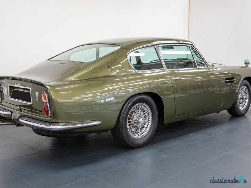 1967' Aston Martin DB6 photo #3