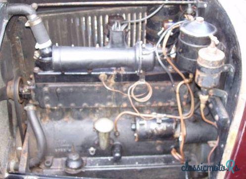 1927' Chrysler Model 70 photo #3