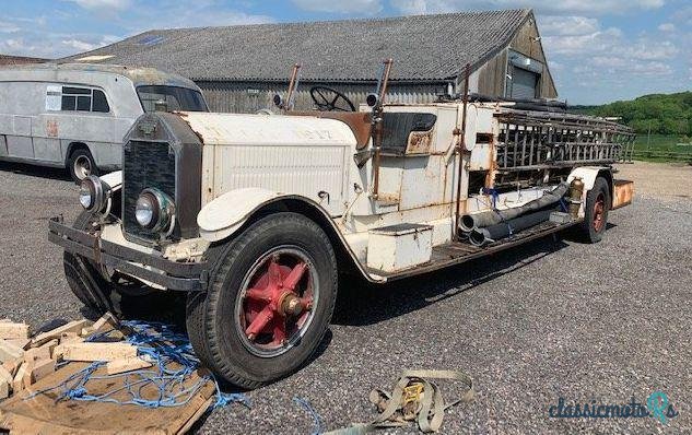 1924' American LaFrance Ladder Truck photo #2