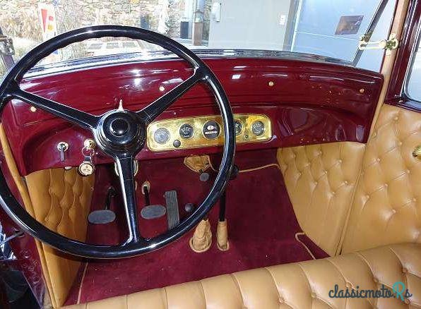 1932' Chrysler PLYMOUTH photo #3