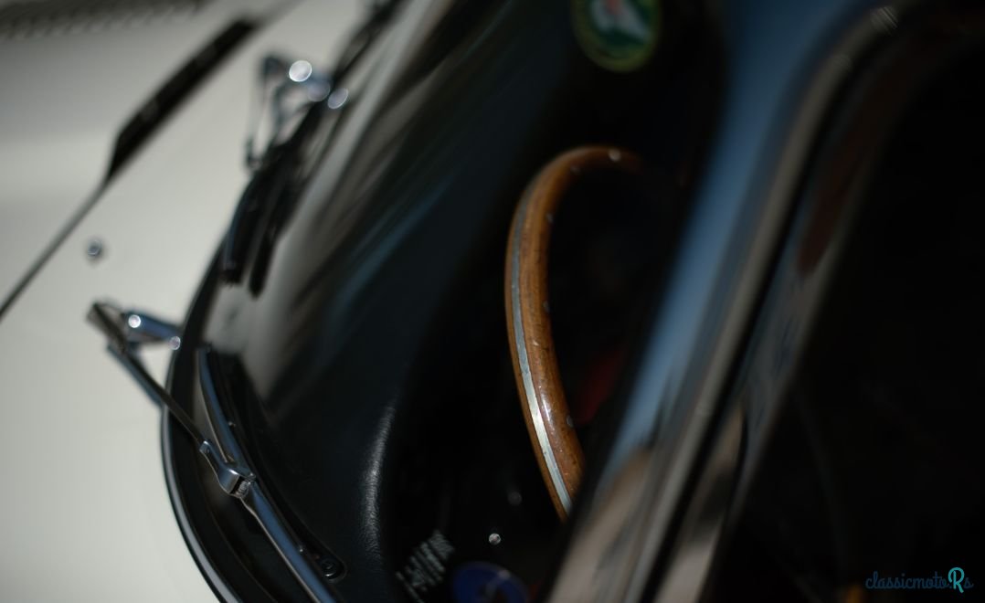 1966' Jaguar E-Type 4.2 photo #3