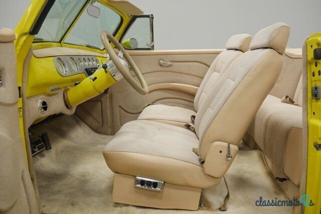 1946' Ford Deluxe photo #3