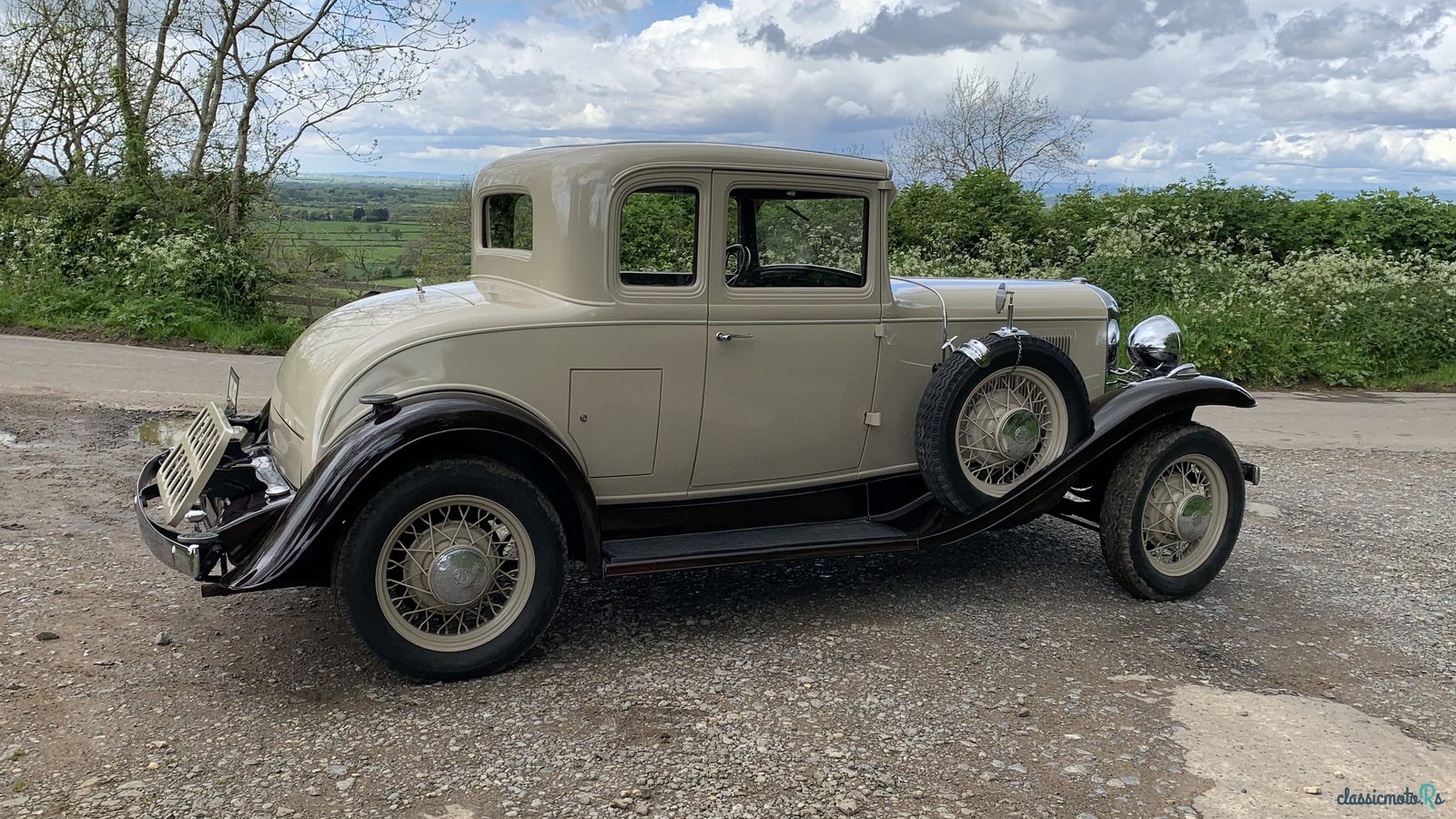 1931' Oldsmobile F-31 Deluxe Coupe photo #3