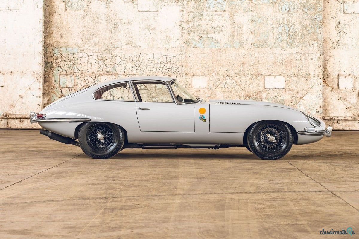 1963' Jaguar E-Type photo #2