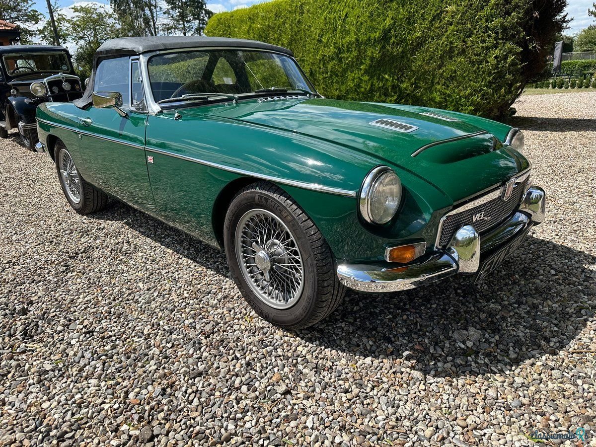 1968' MG MGC photo #1