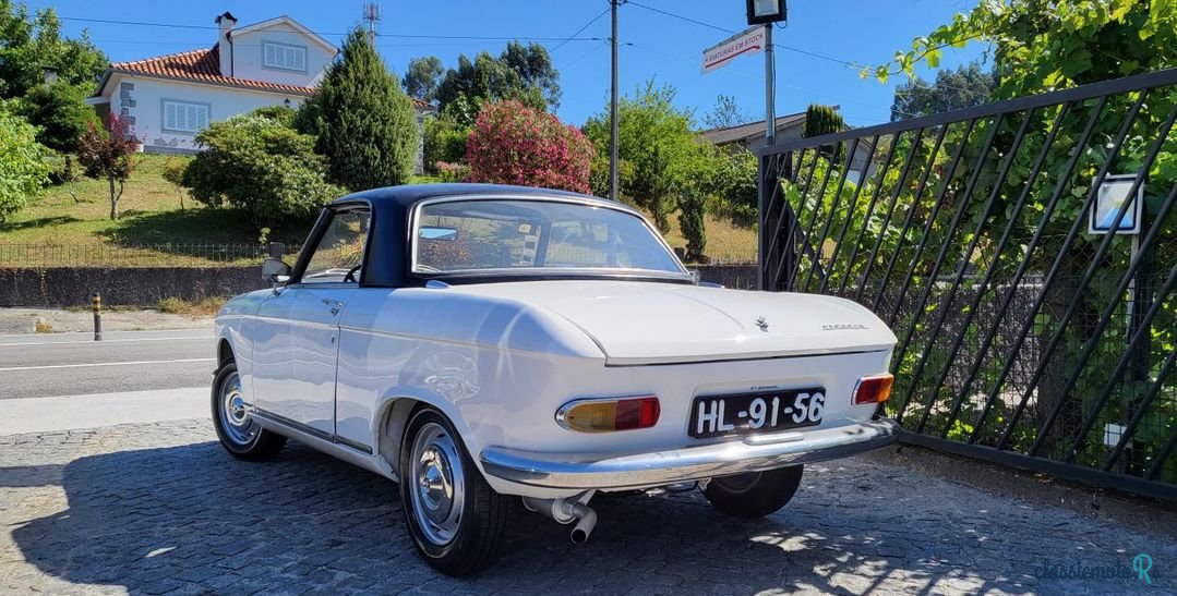 1967' Peugeot 204 Cabriolet photo #3