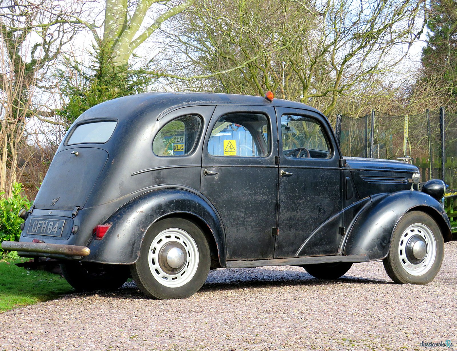 1948' Ford Prefect photo #2
