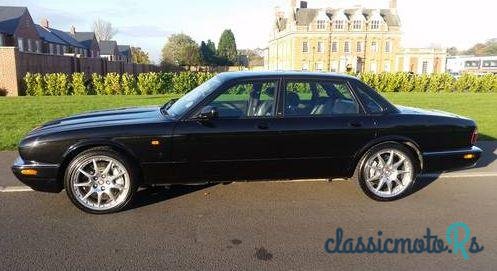 2001' Jaguar XJR 100 photo #5