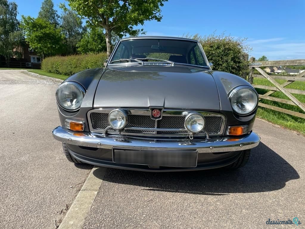 1970' MG MGB photo #3