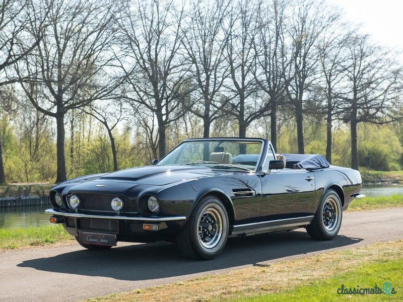 1979' Aston Martin V8 Volante photo #2