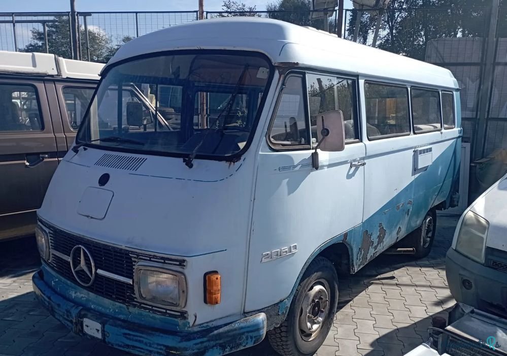 1977' Mercedes-Benz 206D photo #1