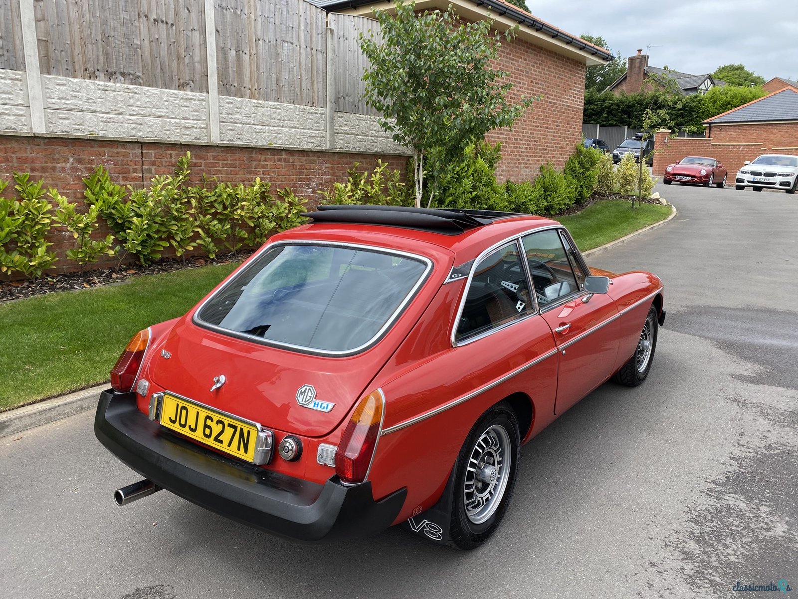 1975' MG Mgb Gt photo #3