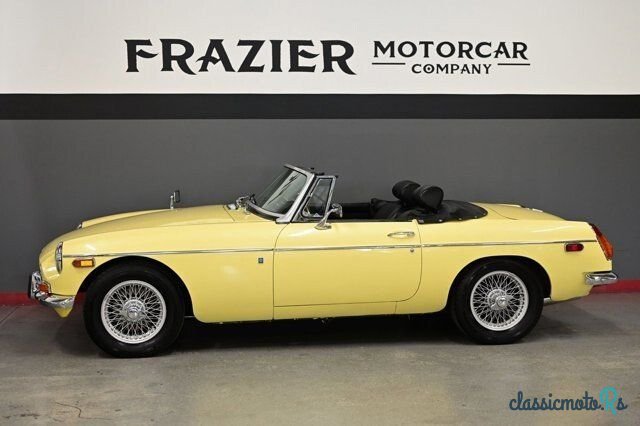 1970' MG MGB photo #3