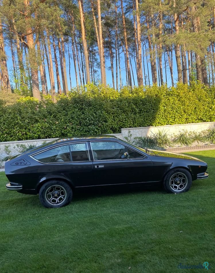 1977' Alfa Romeo GTV photo #5