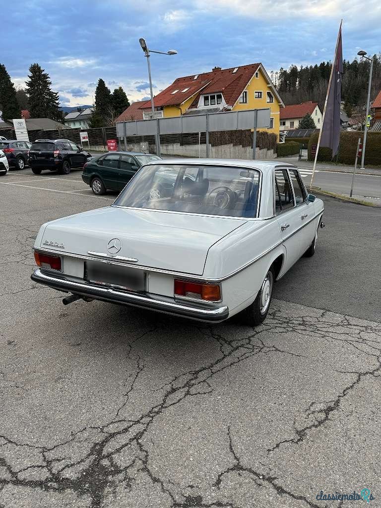 1971' Mercedes-Benz 220D photo #4