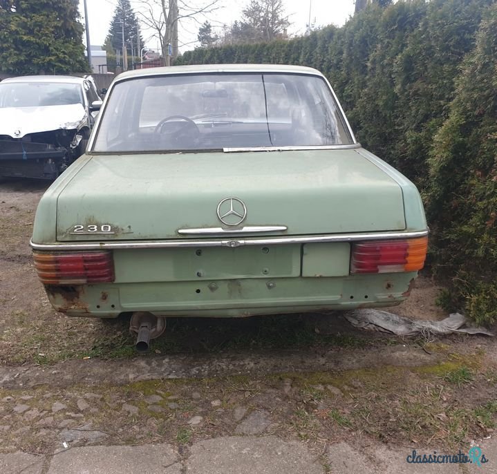 1974' Mercedes-Benz W115 photo #5