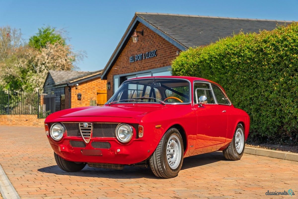 1969' Alfa Romeo Giulia photo #1