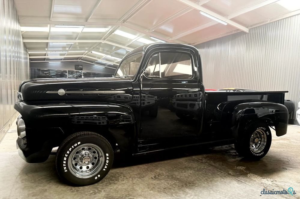 1952' Ford F-100 photo #4