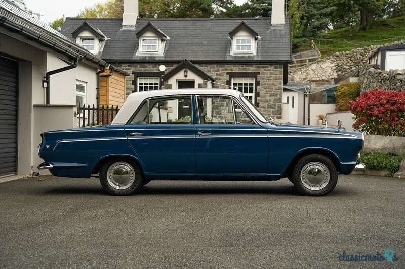 1964' Ford Cortina photo #6